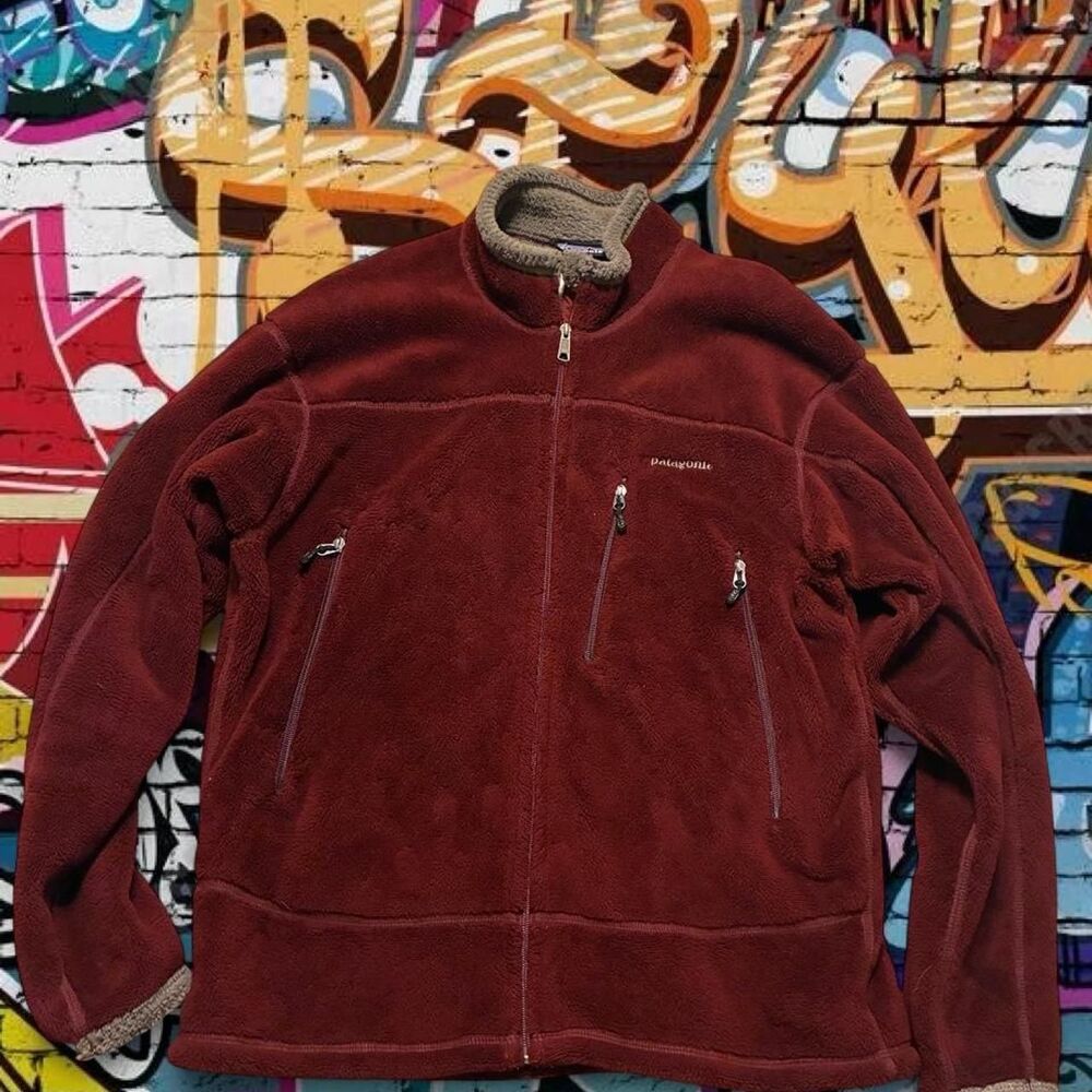 Patagonia Men's Burgundy and Red Jacket